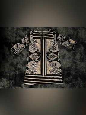 Forever Woman Black and Cream Long Sleeve Printed Shift Dress